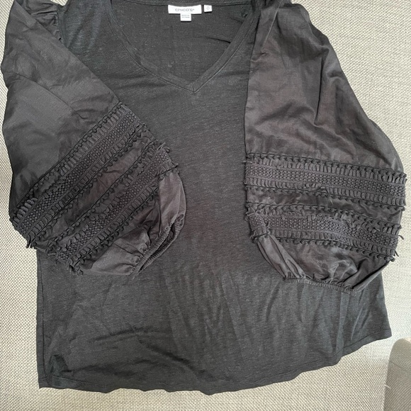 Chico’s
Linen Pom Sleeve Tee size 2. 3/4 sleeves length - Picture 4 of 4